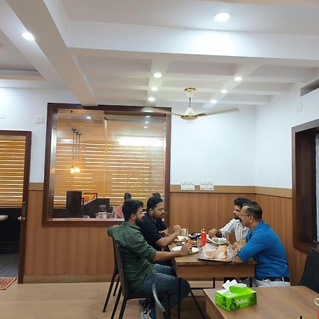 Blue Bell Cochin Airport Hotel Nedumbassery Exterior photo