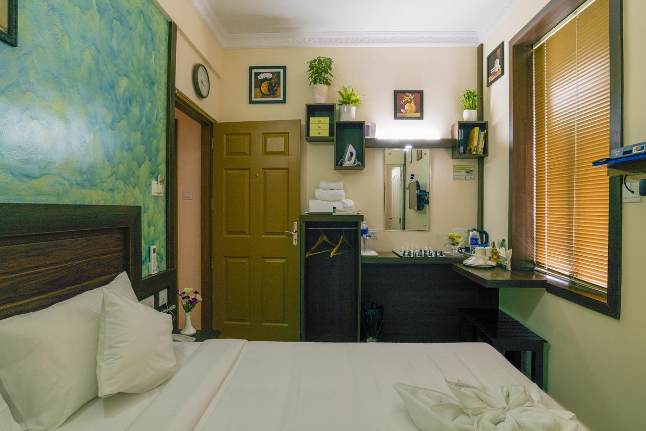 Blue Bell Cochin Airport Hotel Nedumbassery Exterior photo