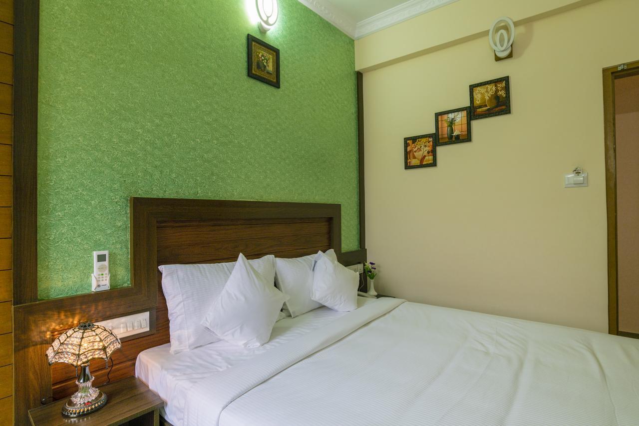 Blue Bell Cochin Airport Hotel Nedumbassery Exterior photo