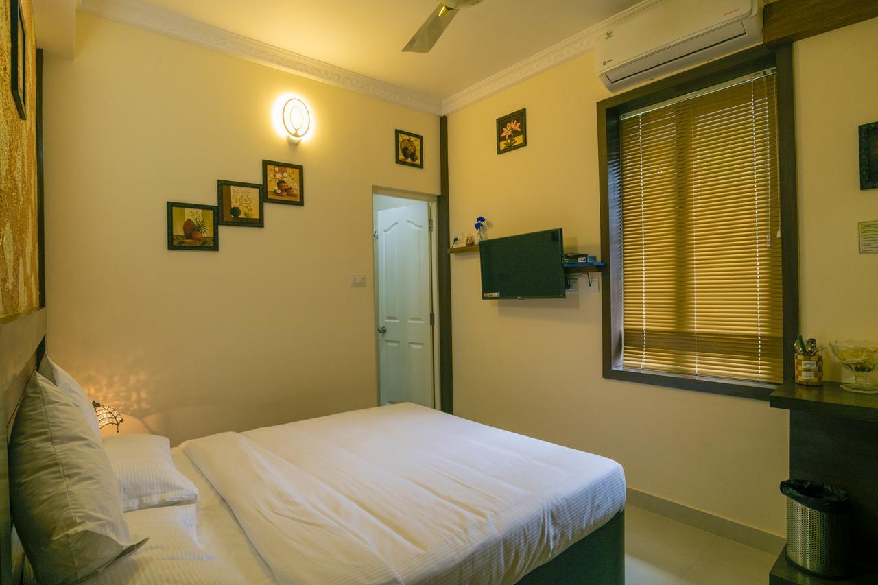 Blue Bell Cochin Airport Hotel Nedumbassery Exterior photo