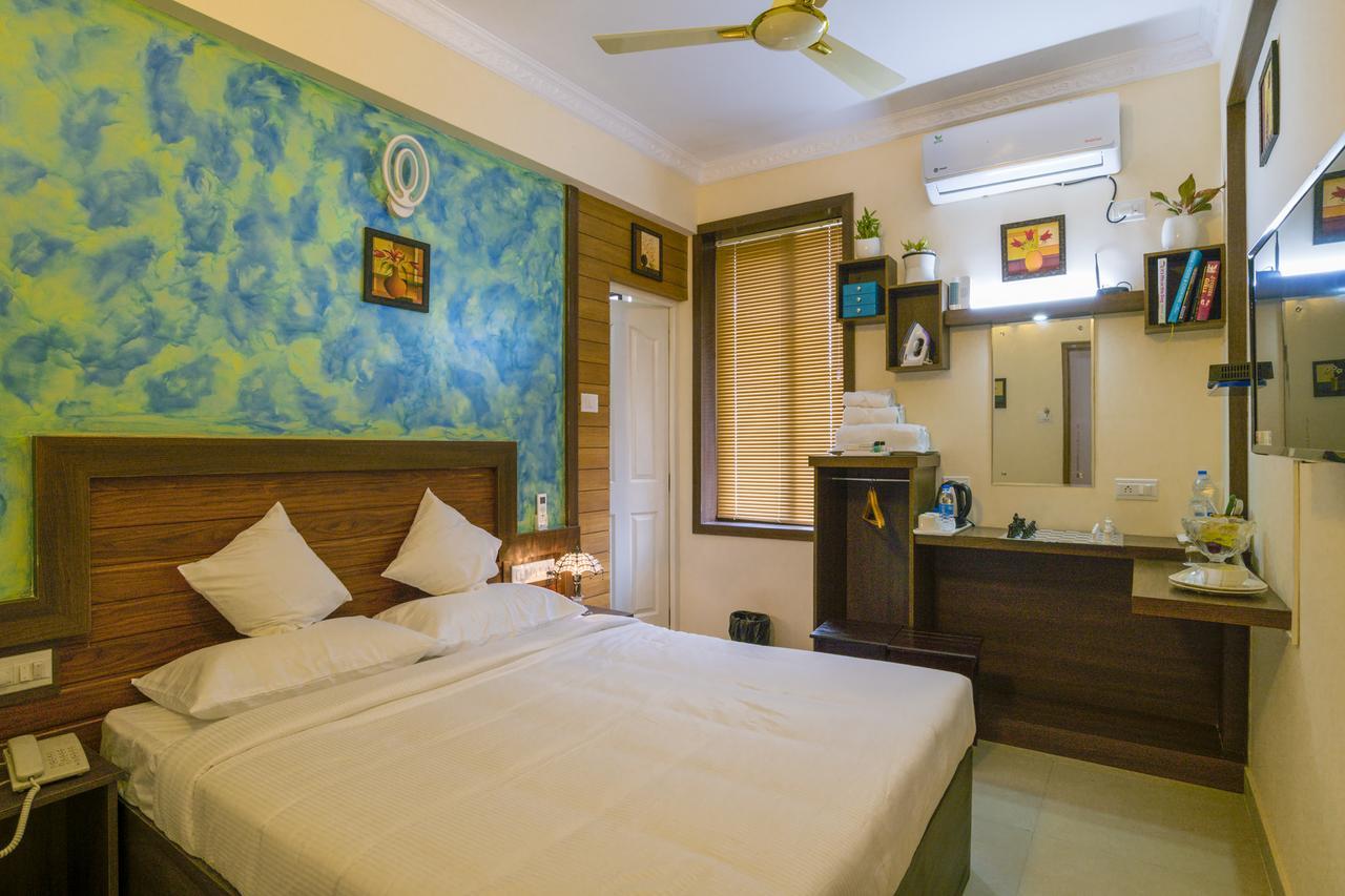 Blue Bell Cochin Airport Hotel Nedumbassery Exterior photo