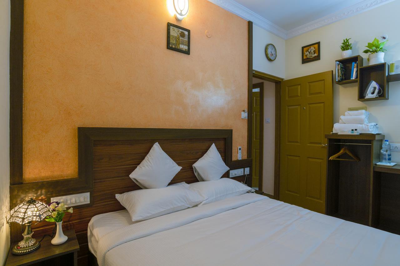 Blue Bell Cochin Airport Hotel Nedumbassery Exterior photo